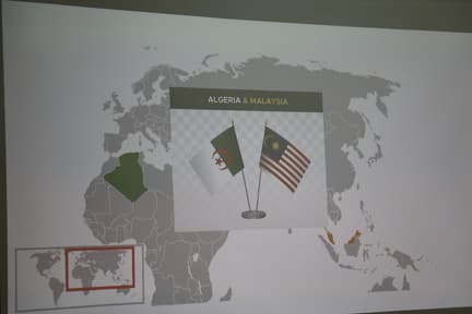 زيارة الأستاذ : عزيزان أحمد  من ماليزيا إلى جامعة سعيدة