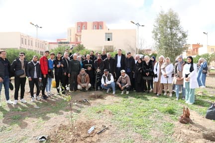 حملة التشجير المنظمة من طرف طلبة علوم الطبيعة والحياة